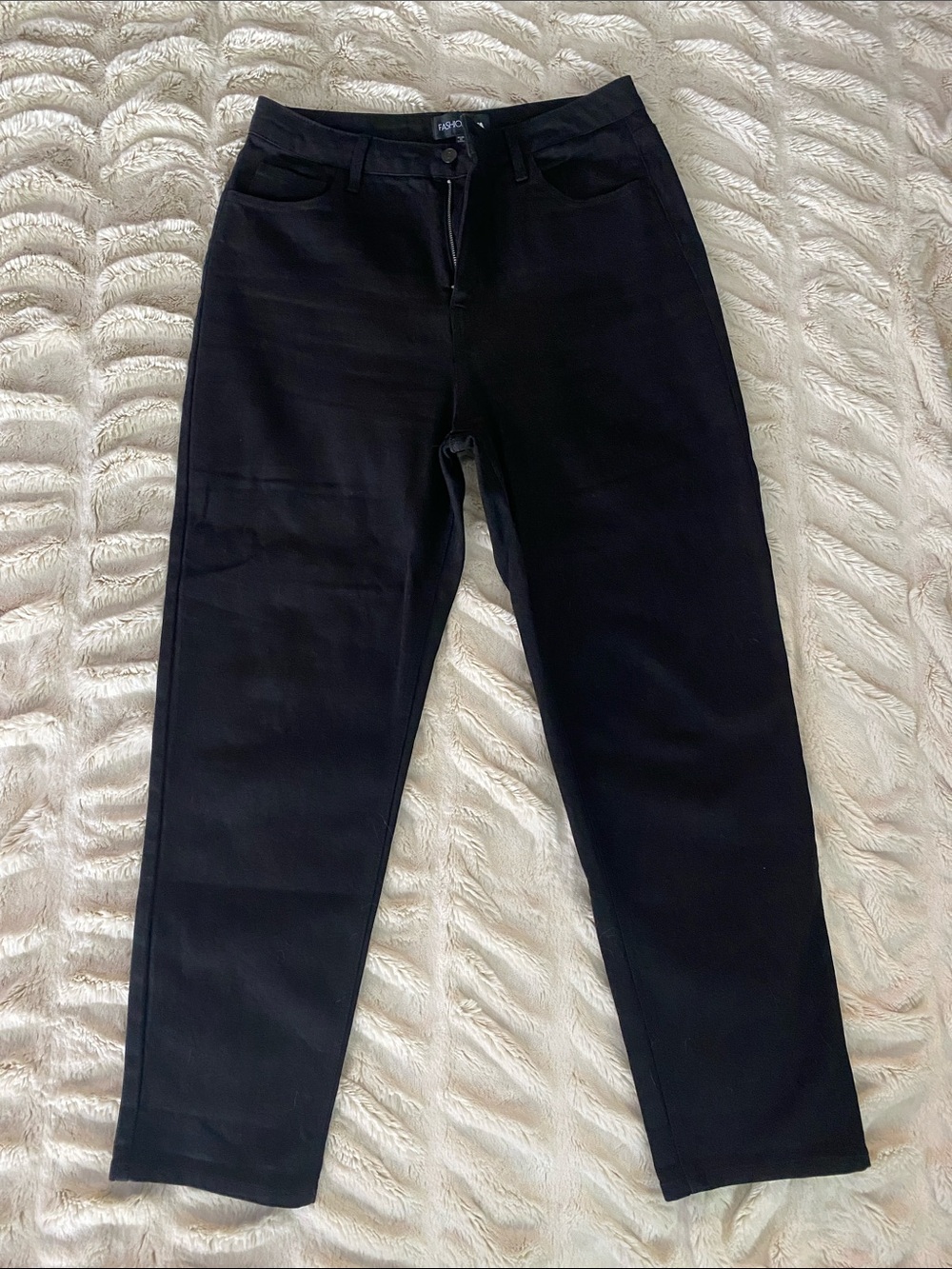 Fashion Nova Women's Black High-Rise Straight Jeans. Size:11. Barely worn!